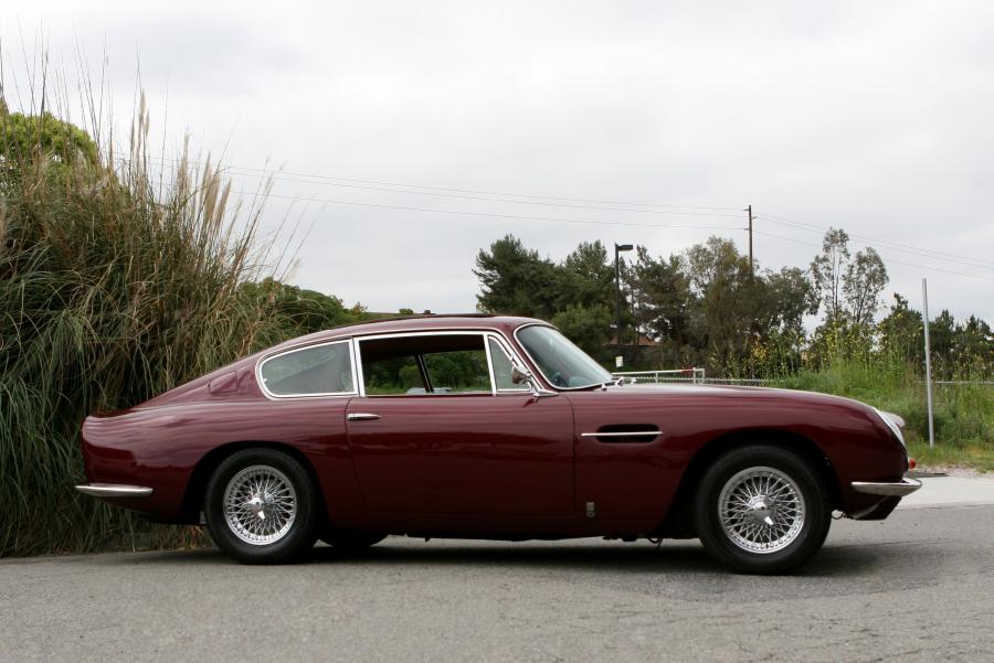  Aston Martin DB6 1968 года  (UK) (фото 11 из 18)
